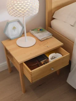 Nachtkästchen Sesam